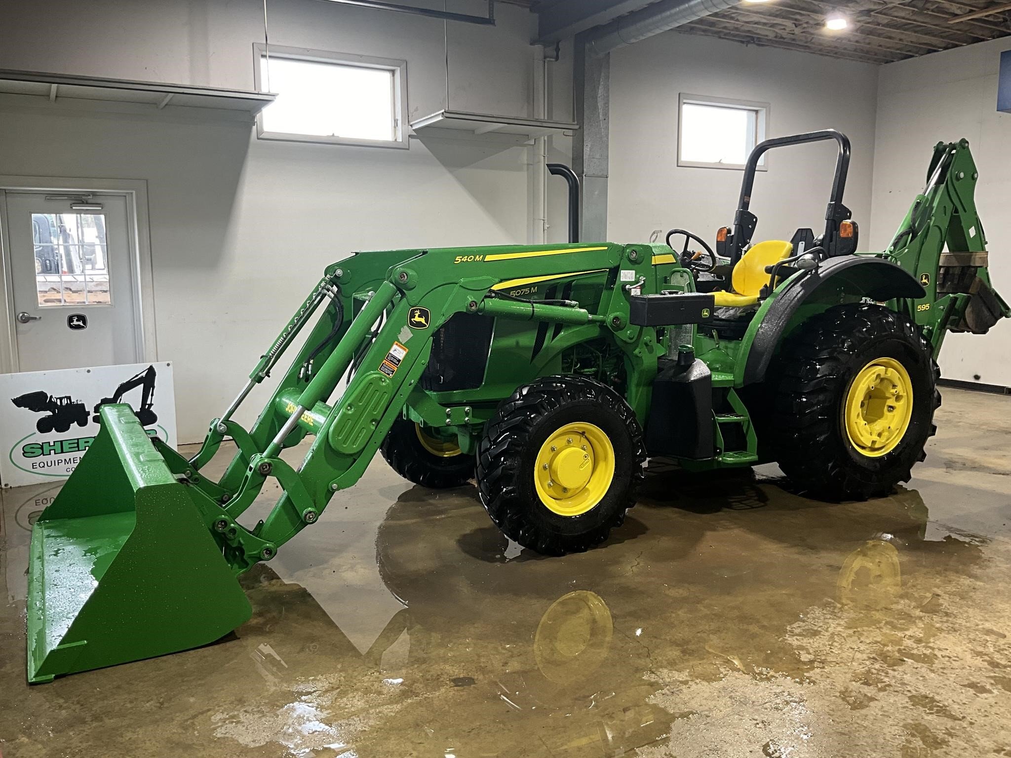 2023 John Deere 5075M Tractor