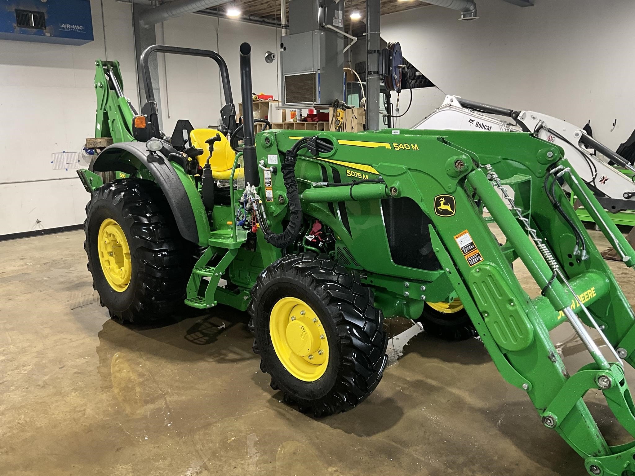2023 John Deere 5075M Tractor