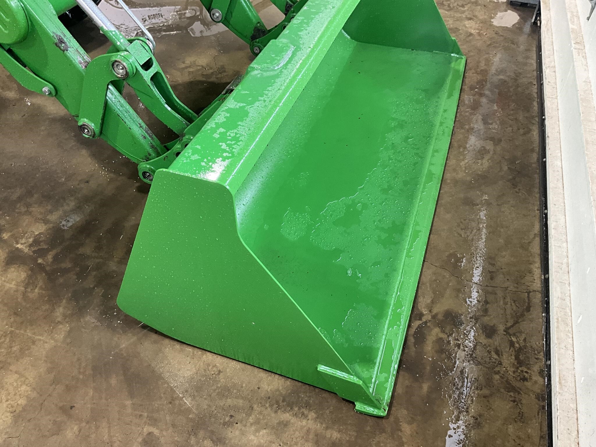2023 John Deere 5075M Tractor