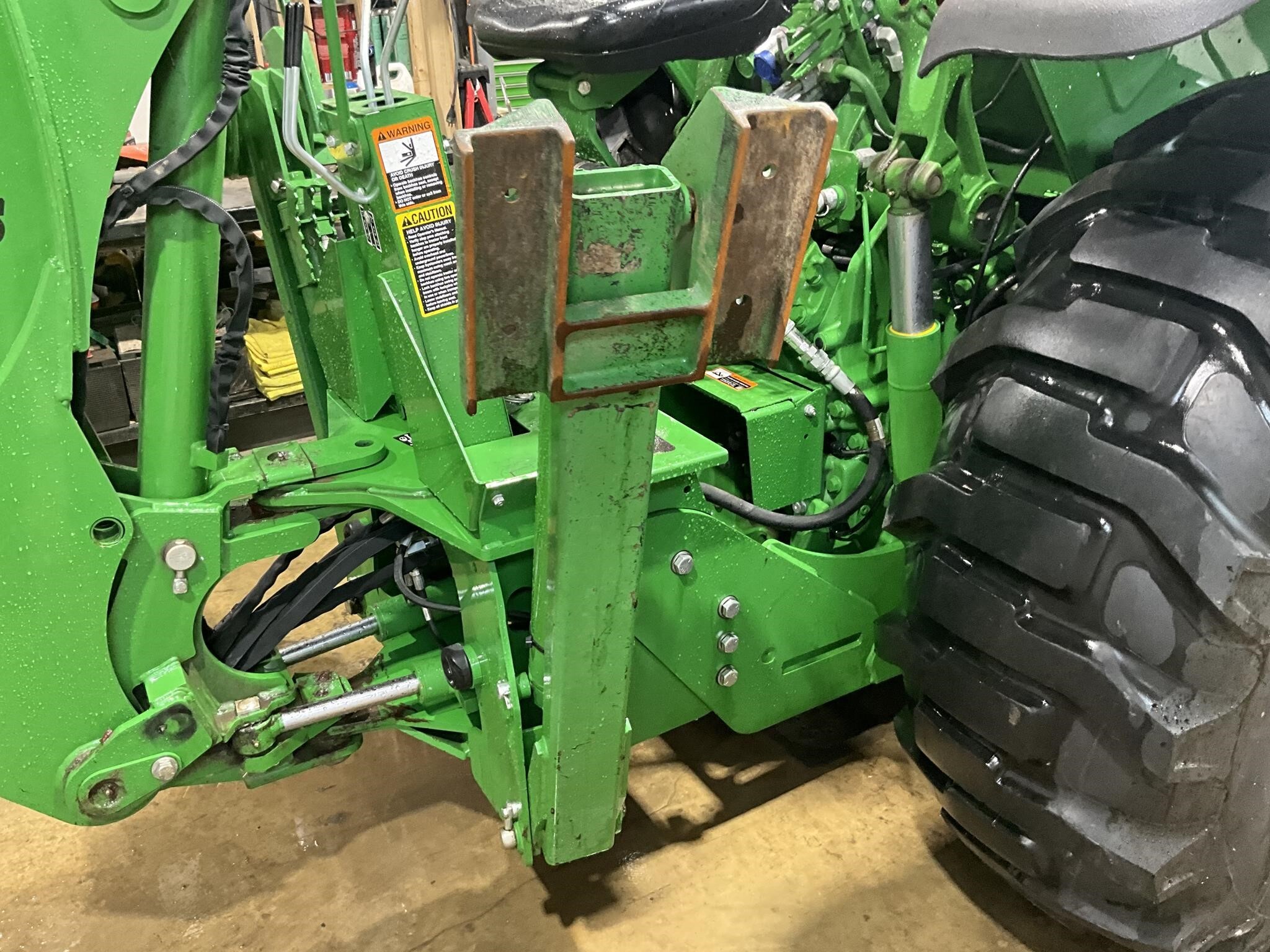 2023 John Deere 5075M Tractor