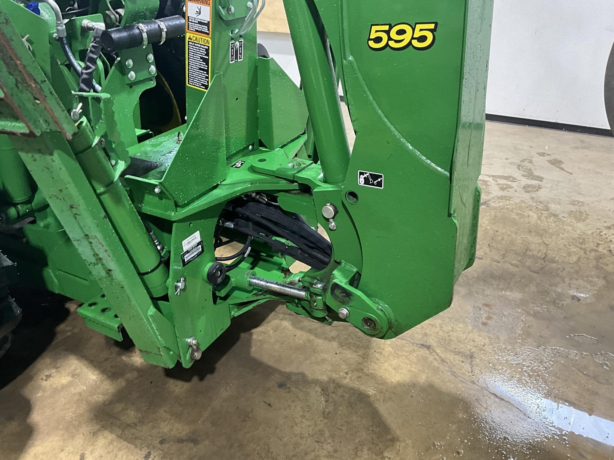 2023 John Deere 5075M Tractor