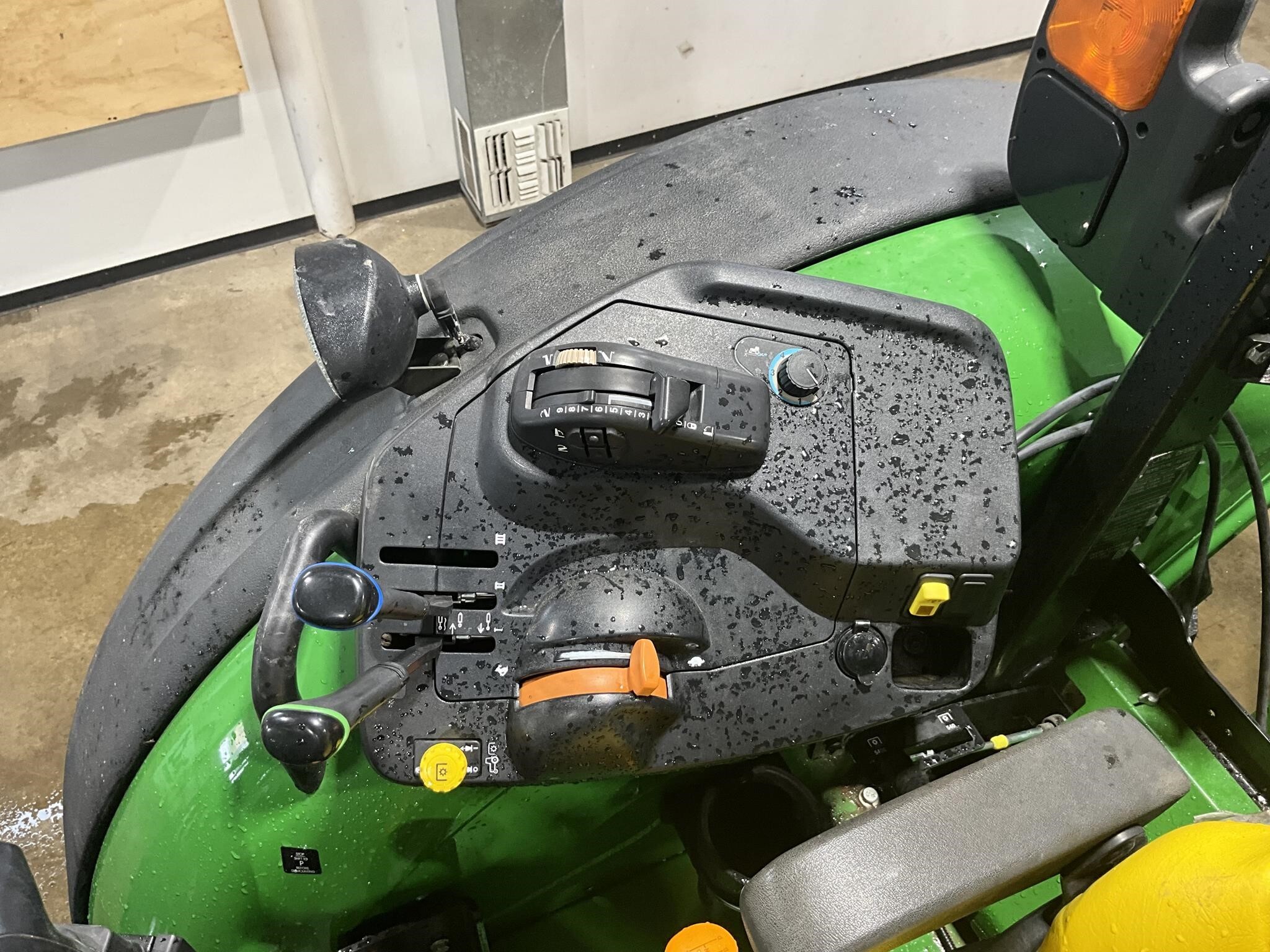 2023 John Deere 5075M Tractor