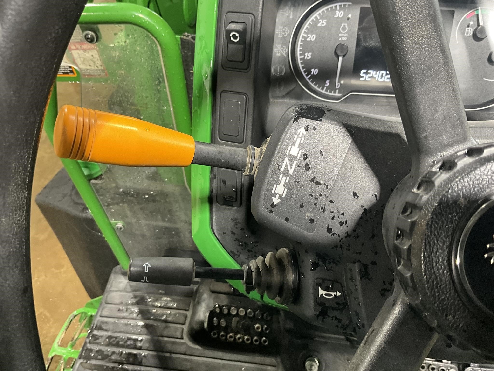 2023 John Deere 5075M Tractor