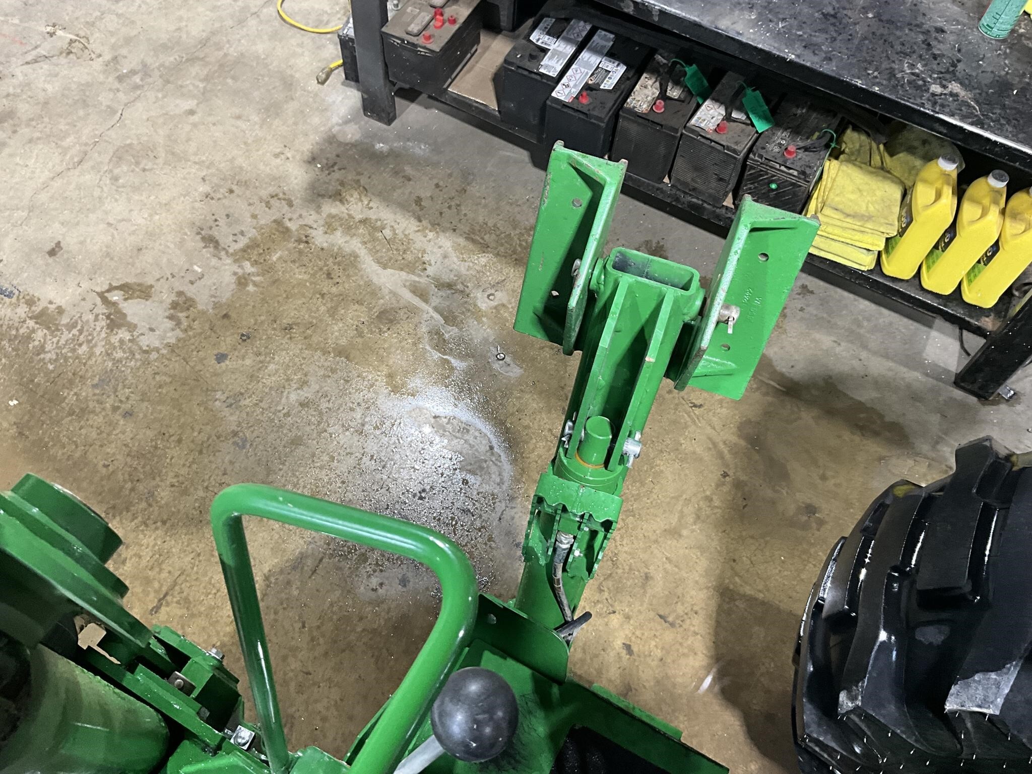 2023 John Deere 5075M Tractor