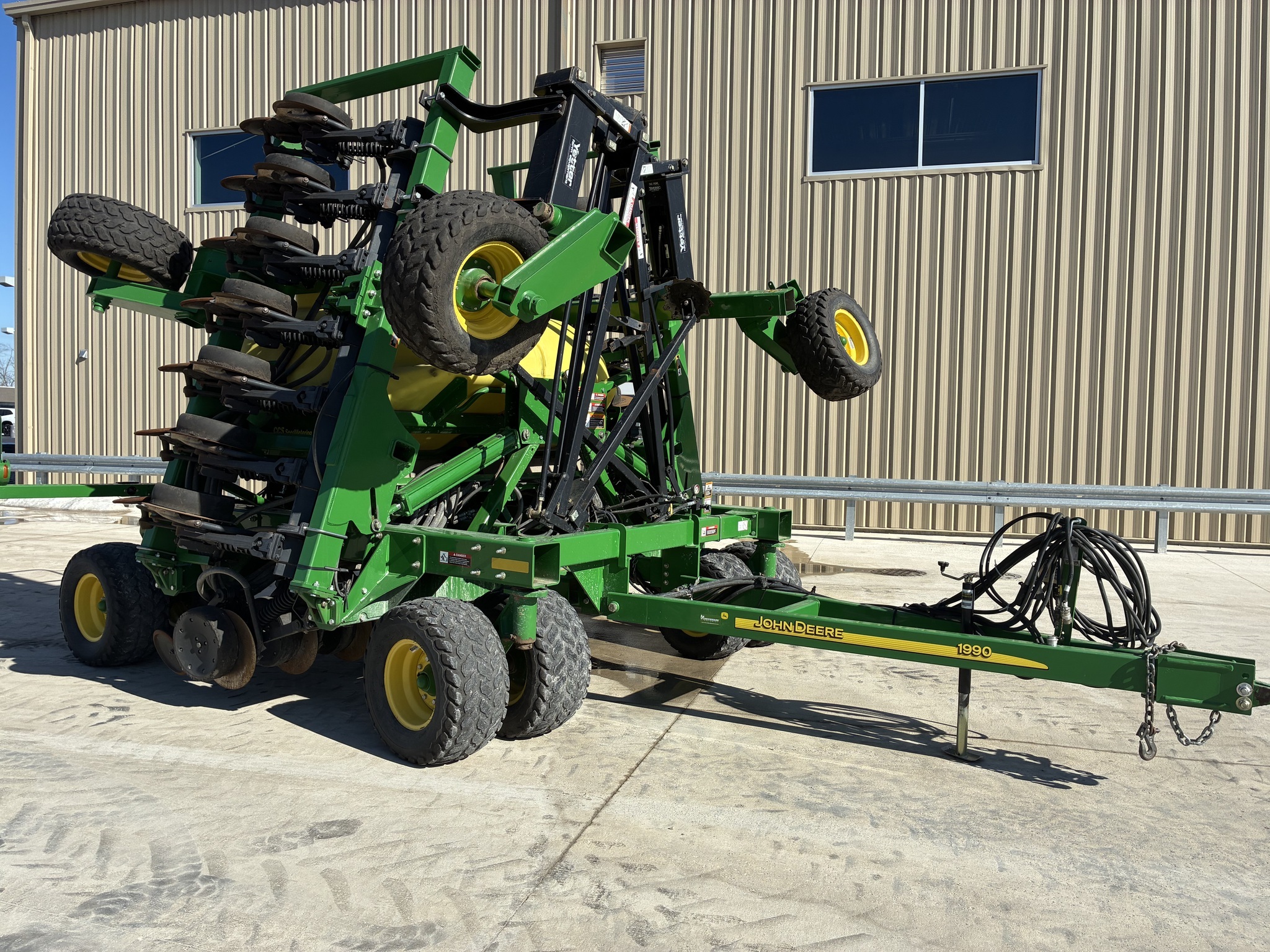 2011 John Deere 1990 Air Seeder