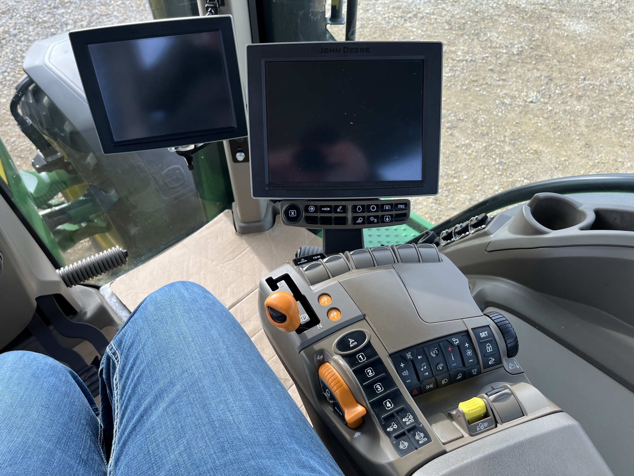 2023 John Deere 8R 310 Tractor
