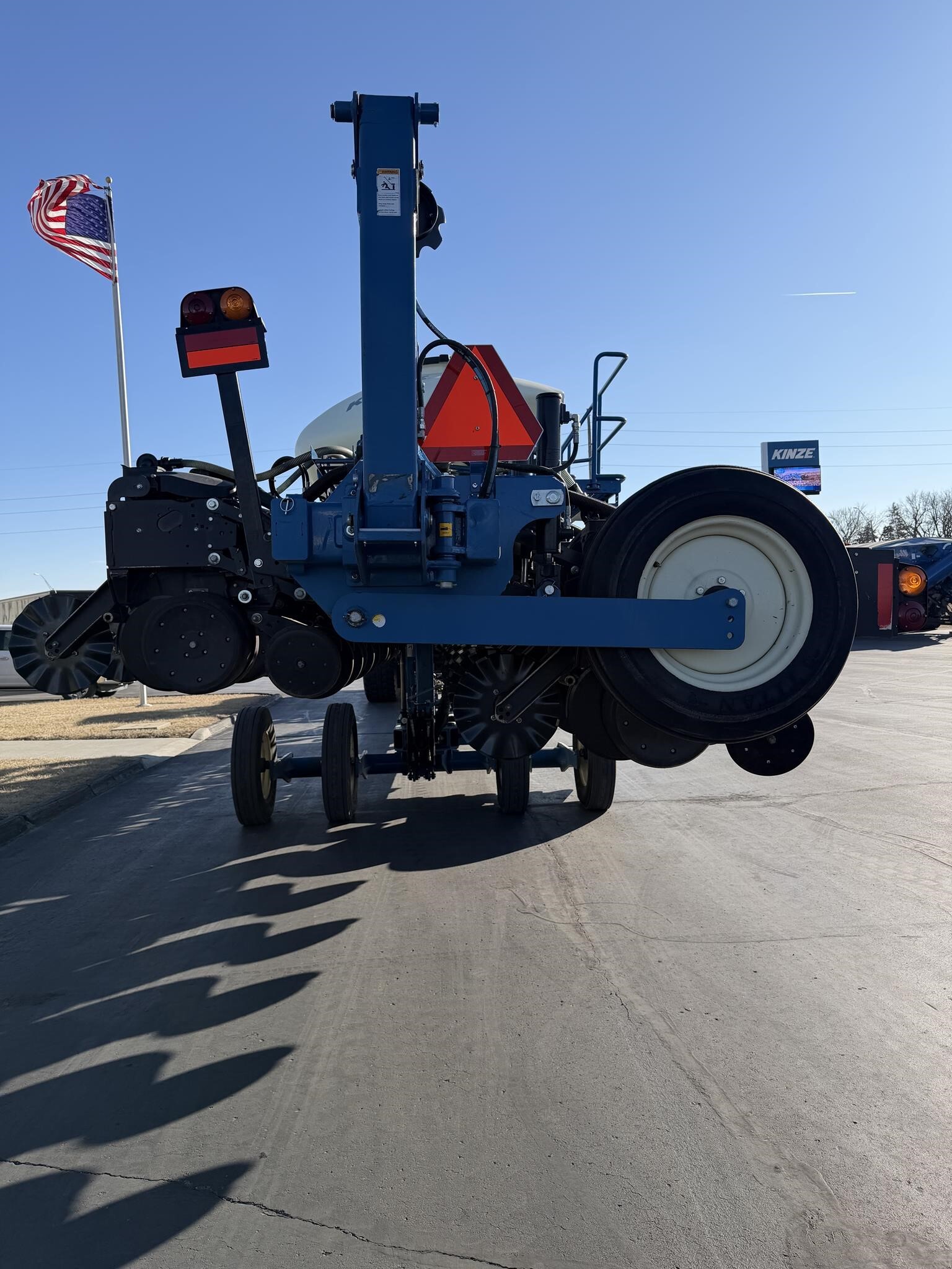 2022 Kinze 3665 Planter