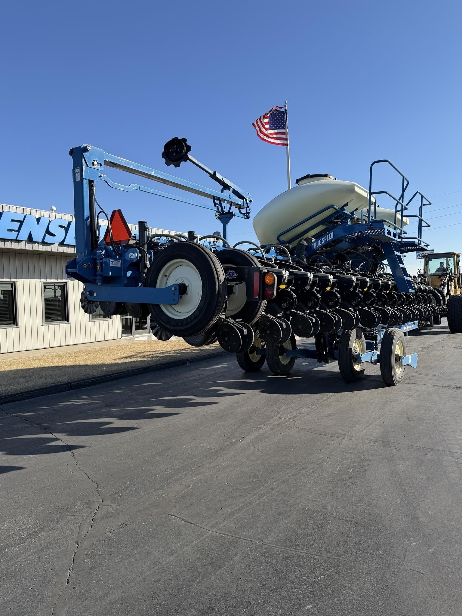 2022 Kinze 3665 Planter