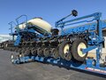 2022 Kinze 3665 Planter