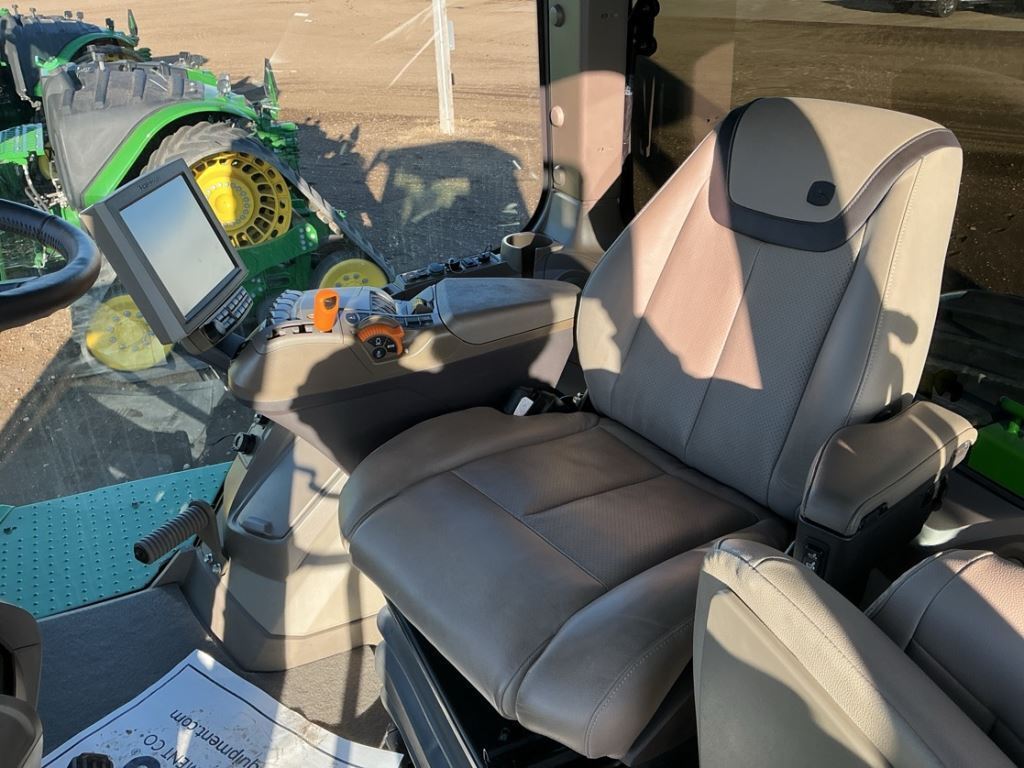 2023 John Deere 9RX 590 Tractor