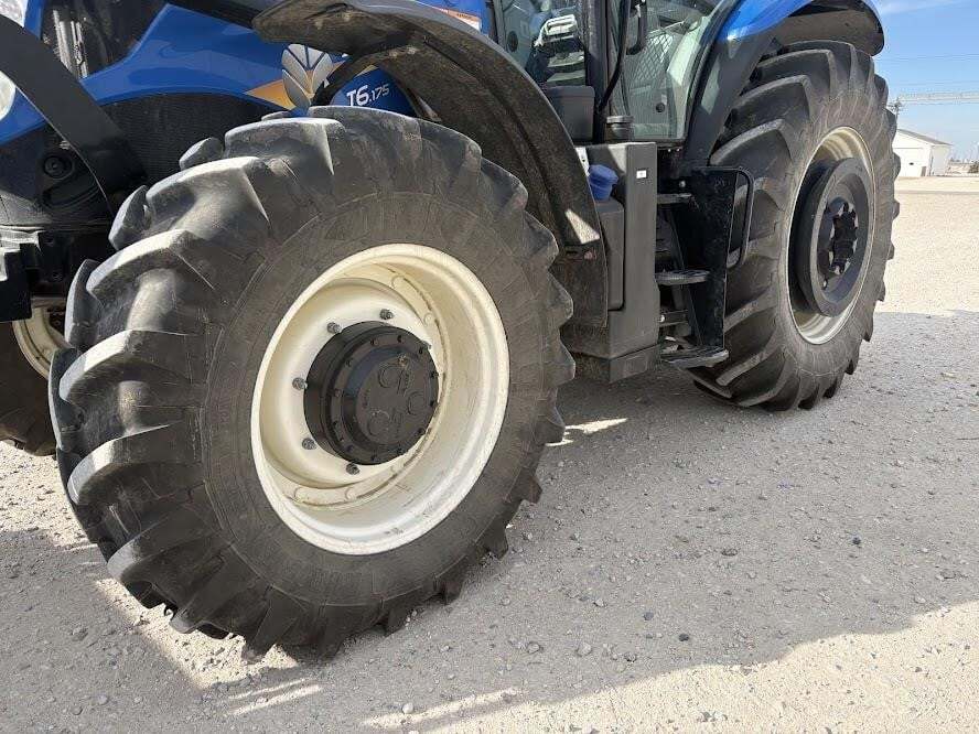 2021 New Holland T6.175 Tractor