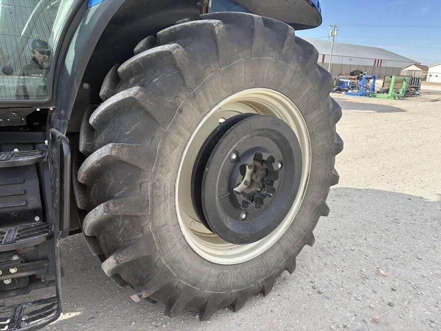 2021 New Holland T6.175 Tractor