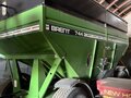 2001 Brent 744 Gravity Wagon