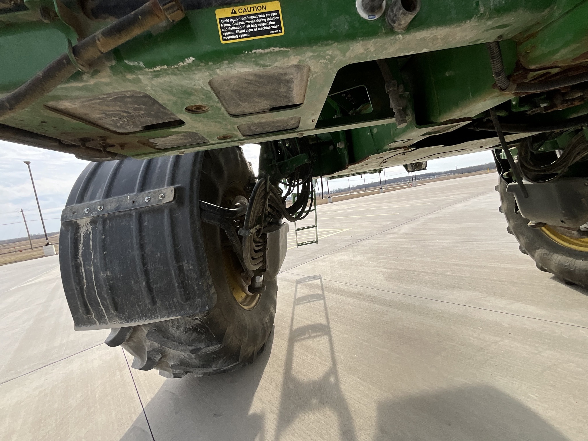 2019 John Deere R4045 Self-Propelled Sprayer