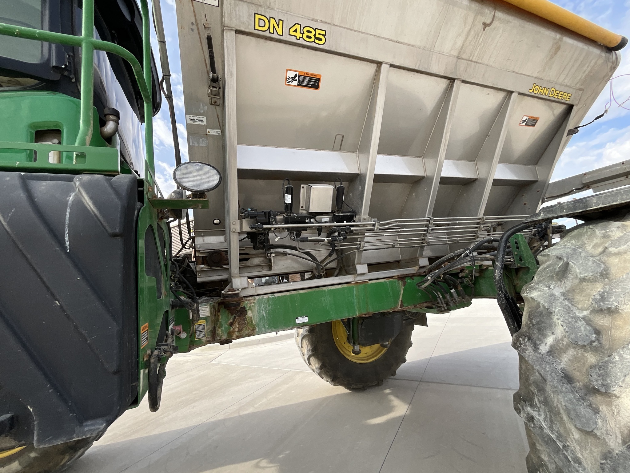 2019 John Deere R4045 Self-Propelled Sprayer