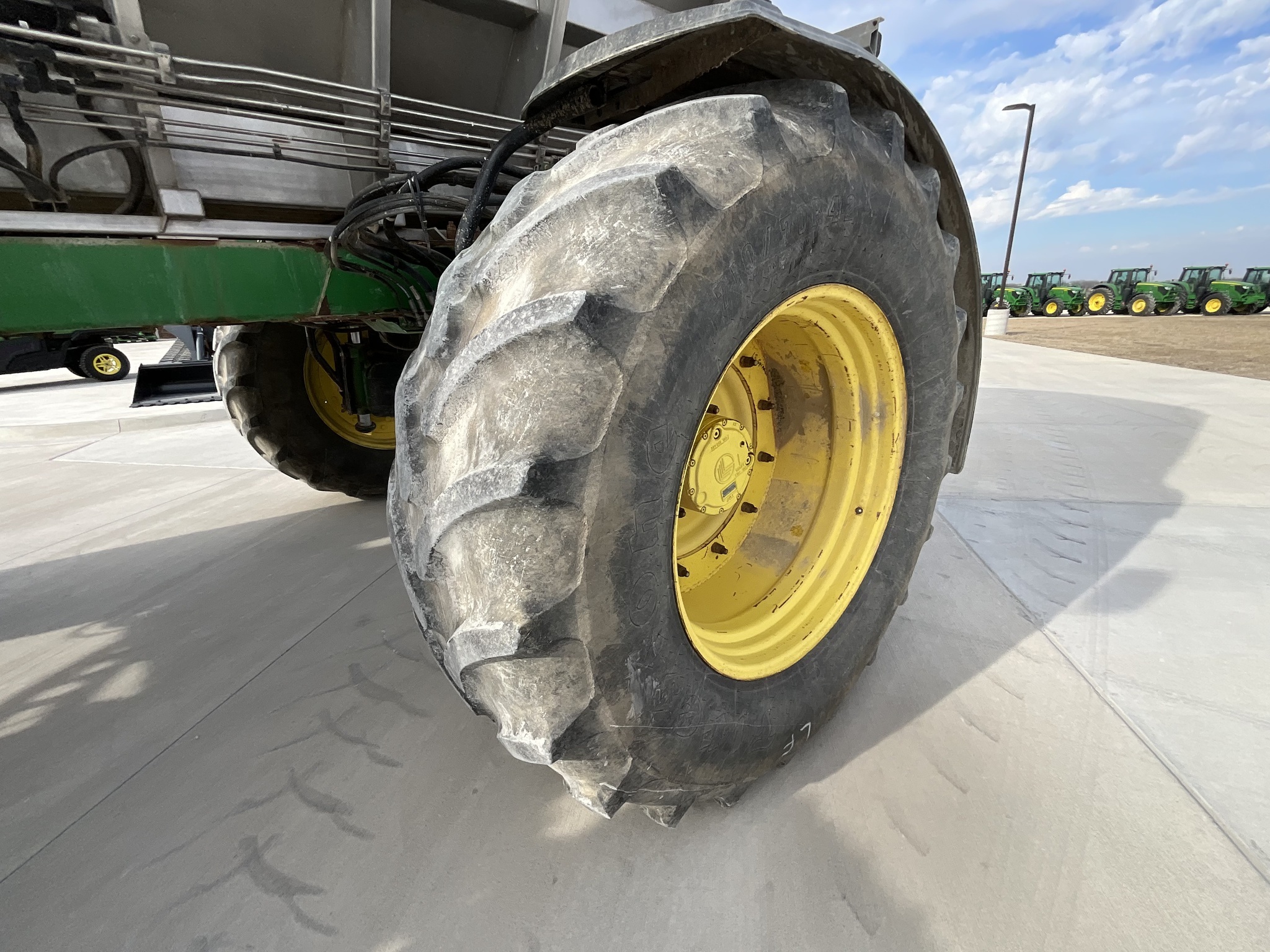 2019 John Deere R4045 Self-Propelled Sprayer