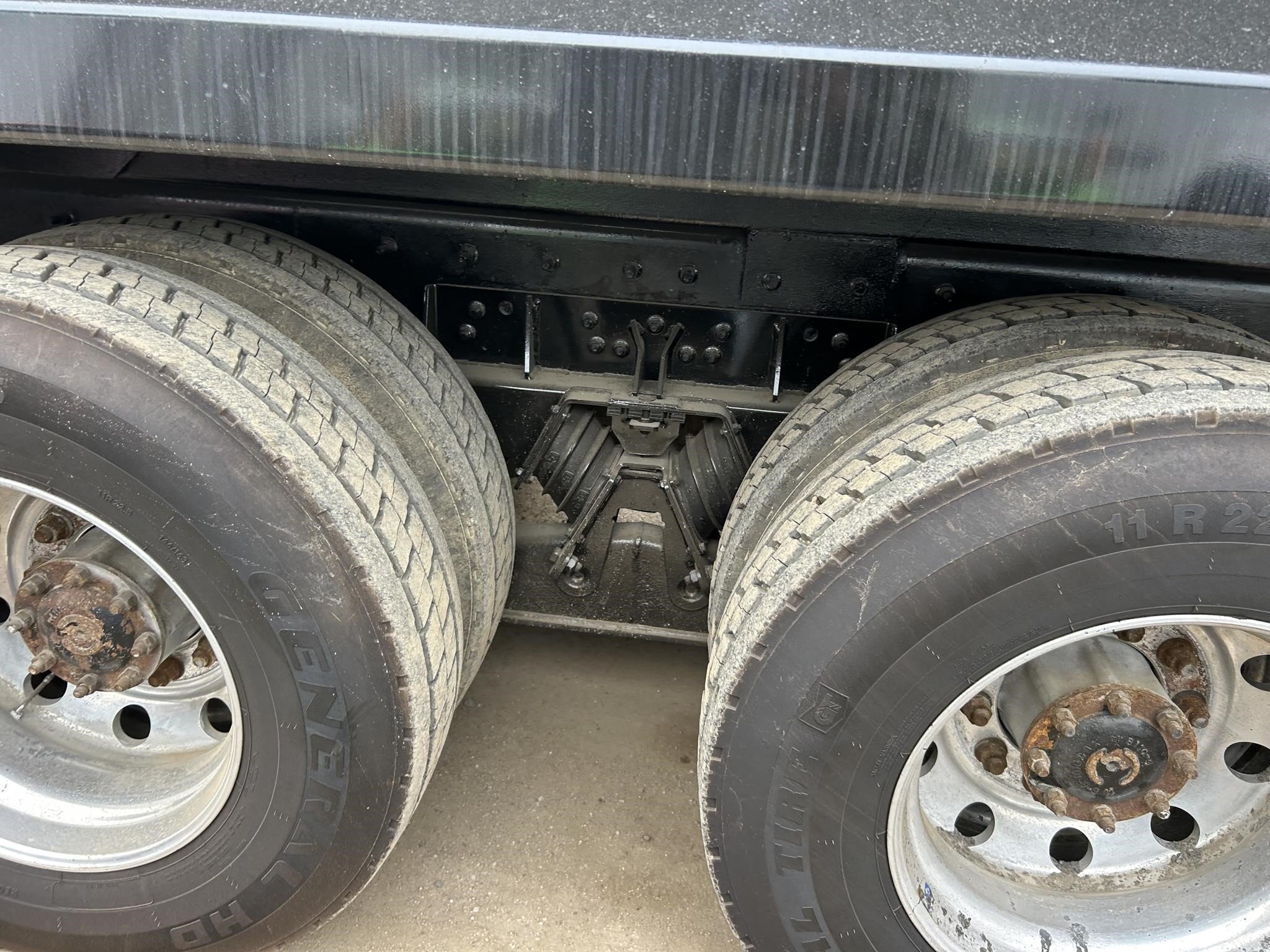 2017 Kenworth T880 Semi Trucks/Trailer