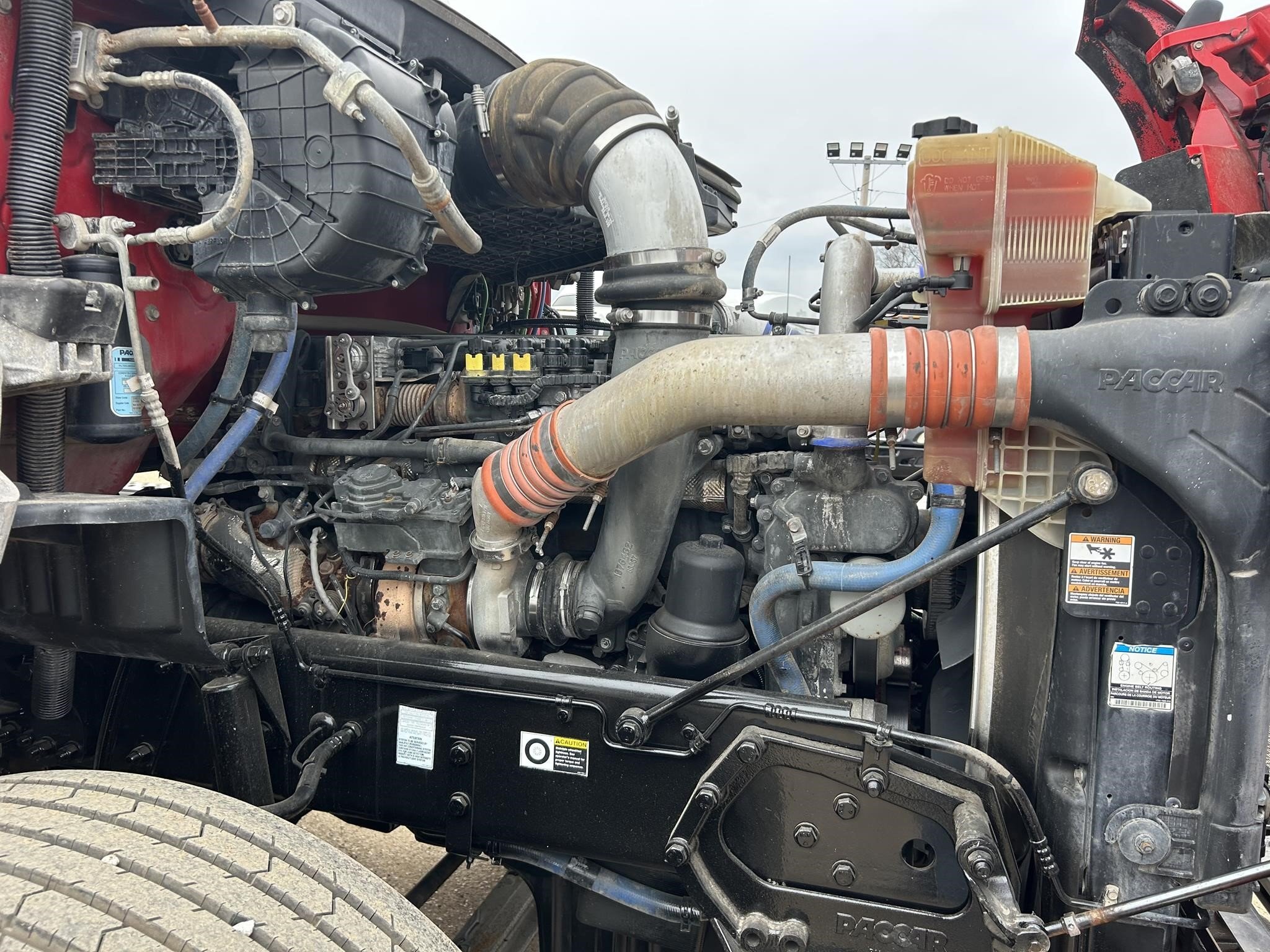2017 Kenworth T880 Semi Trucks/Trailer