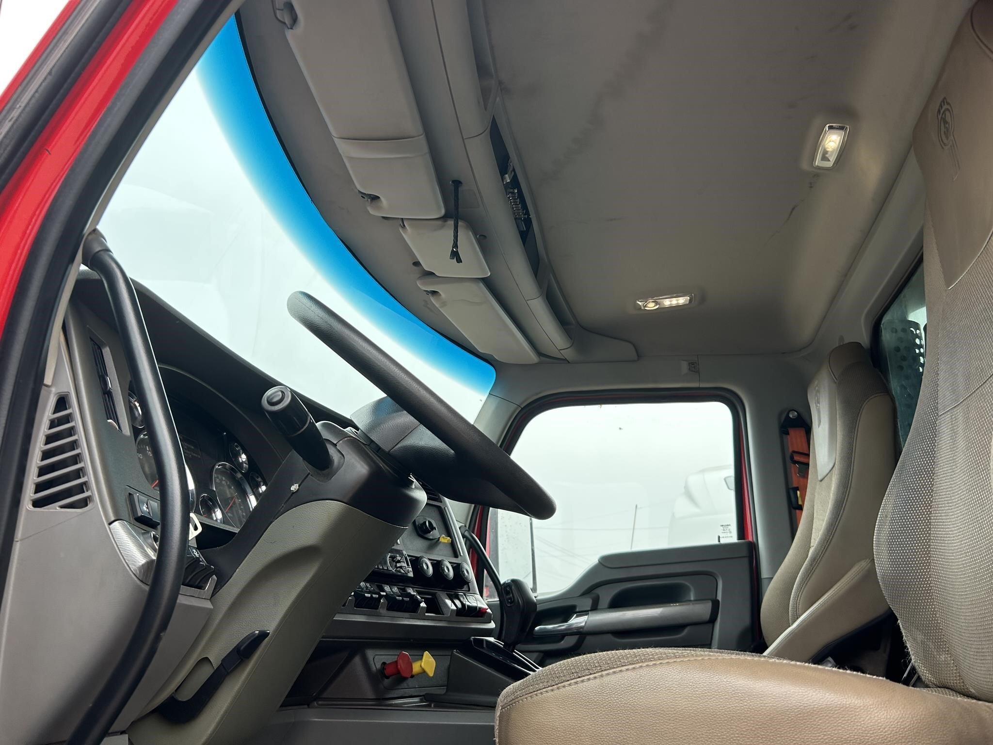 2017 Kenworth T880 Semi Trucks/Trailer