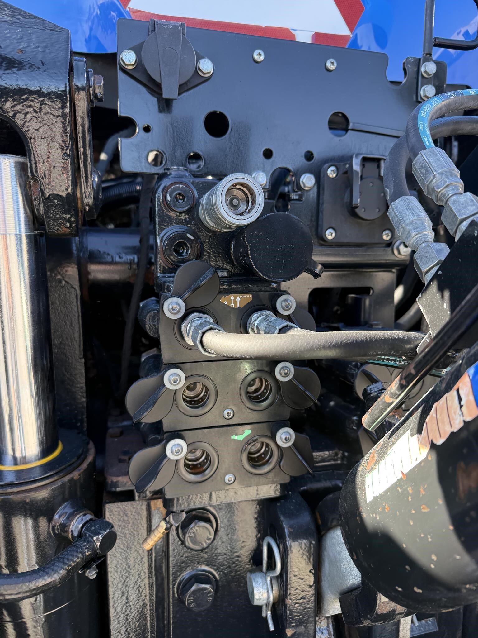 2016 New Holland T8.410 Tractor