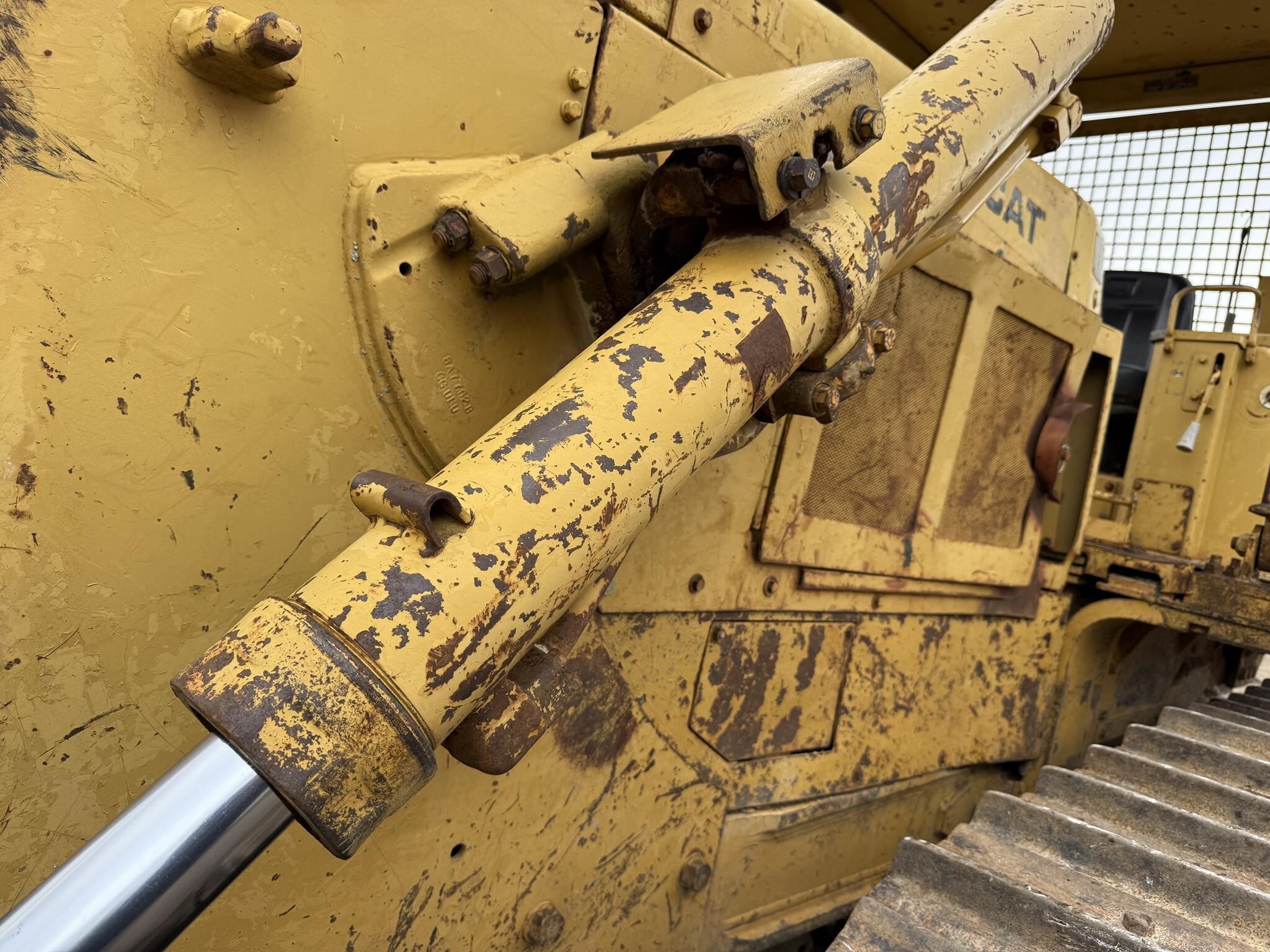 1985 Caterpillar D5B Dozer