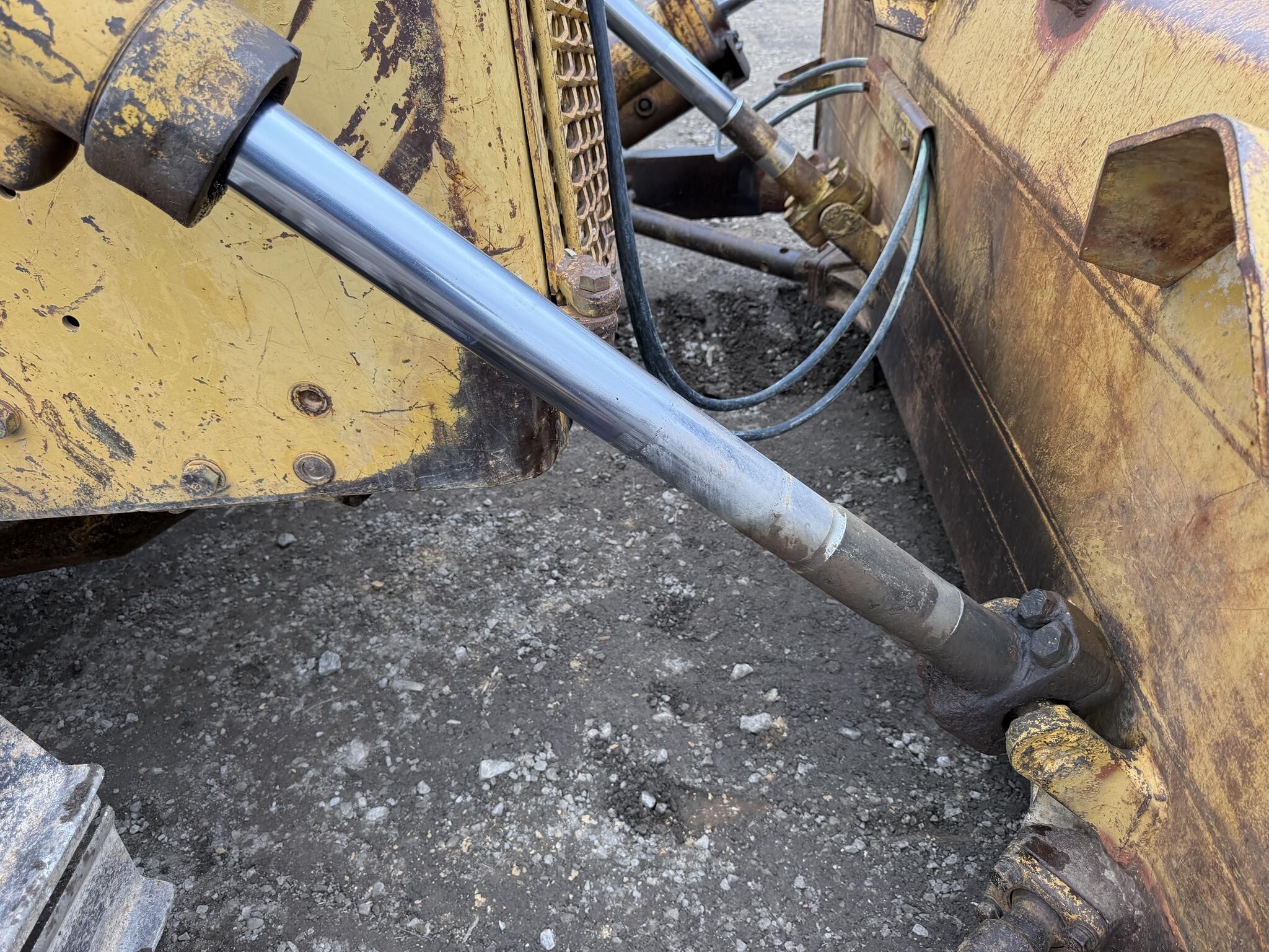 1985 Caterpillar D5B Dozer