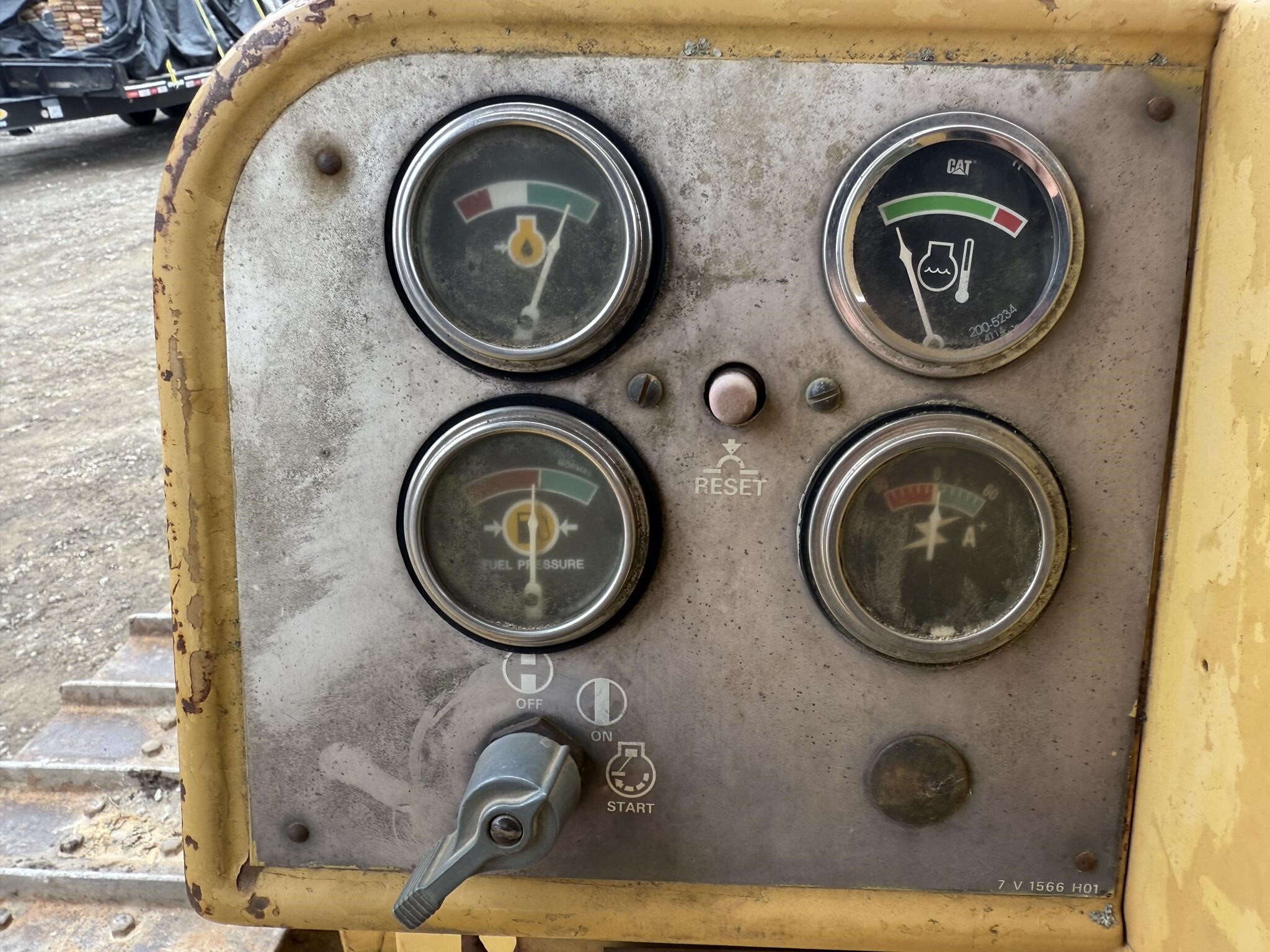 1985 Caterpillar D5B Dozer