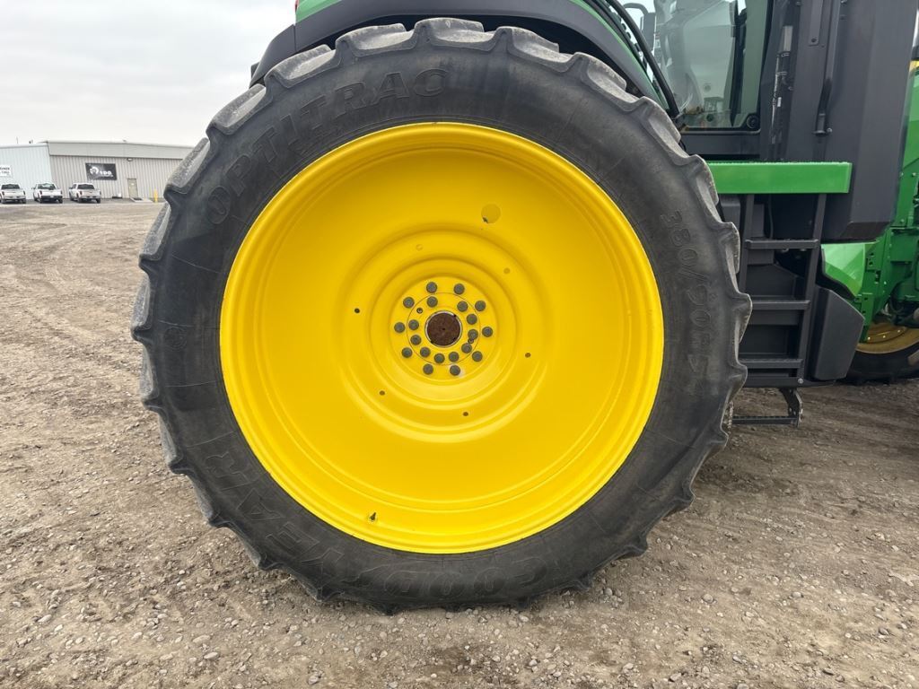 2022 John Deere 8R 340 Tractor