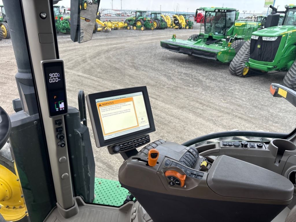 2022 John Deere 8R 340 Tractor