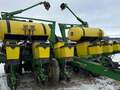  John Deere 1760 Planter