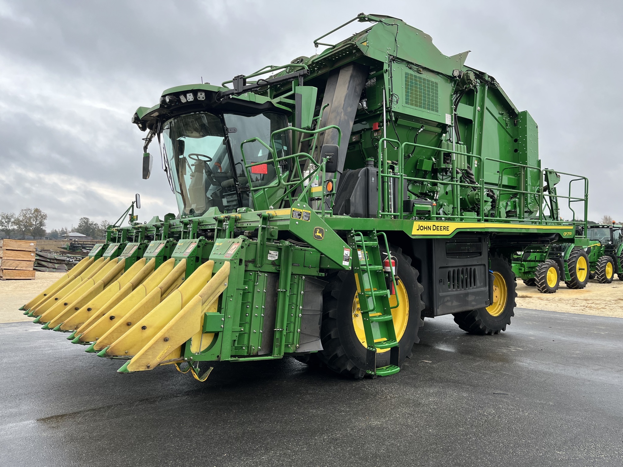 2023 John Deere CP770 Cotton Equipment