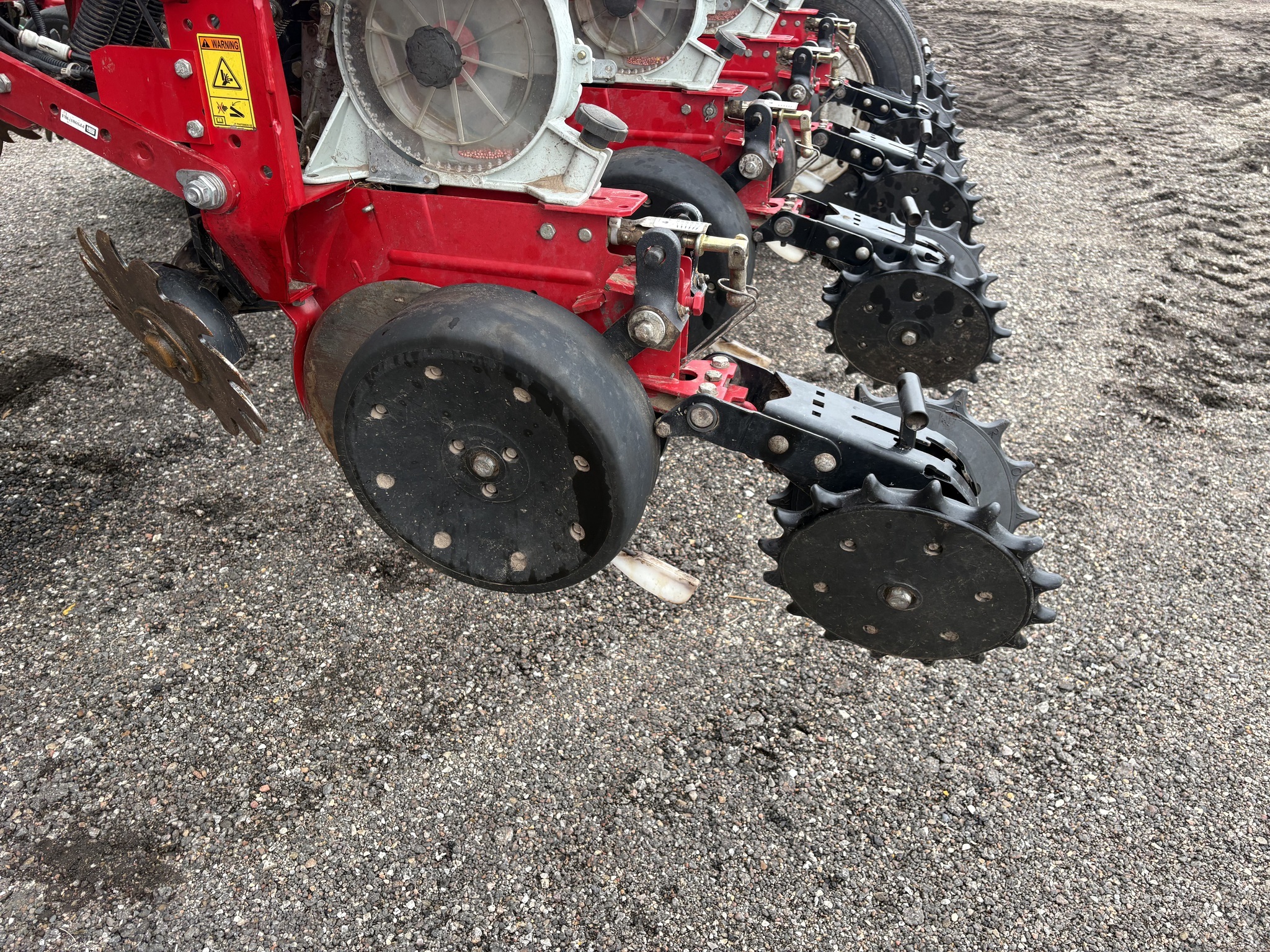 2012 White 8816 Planter