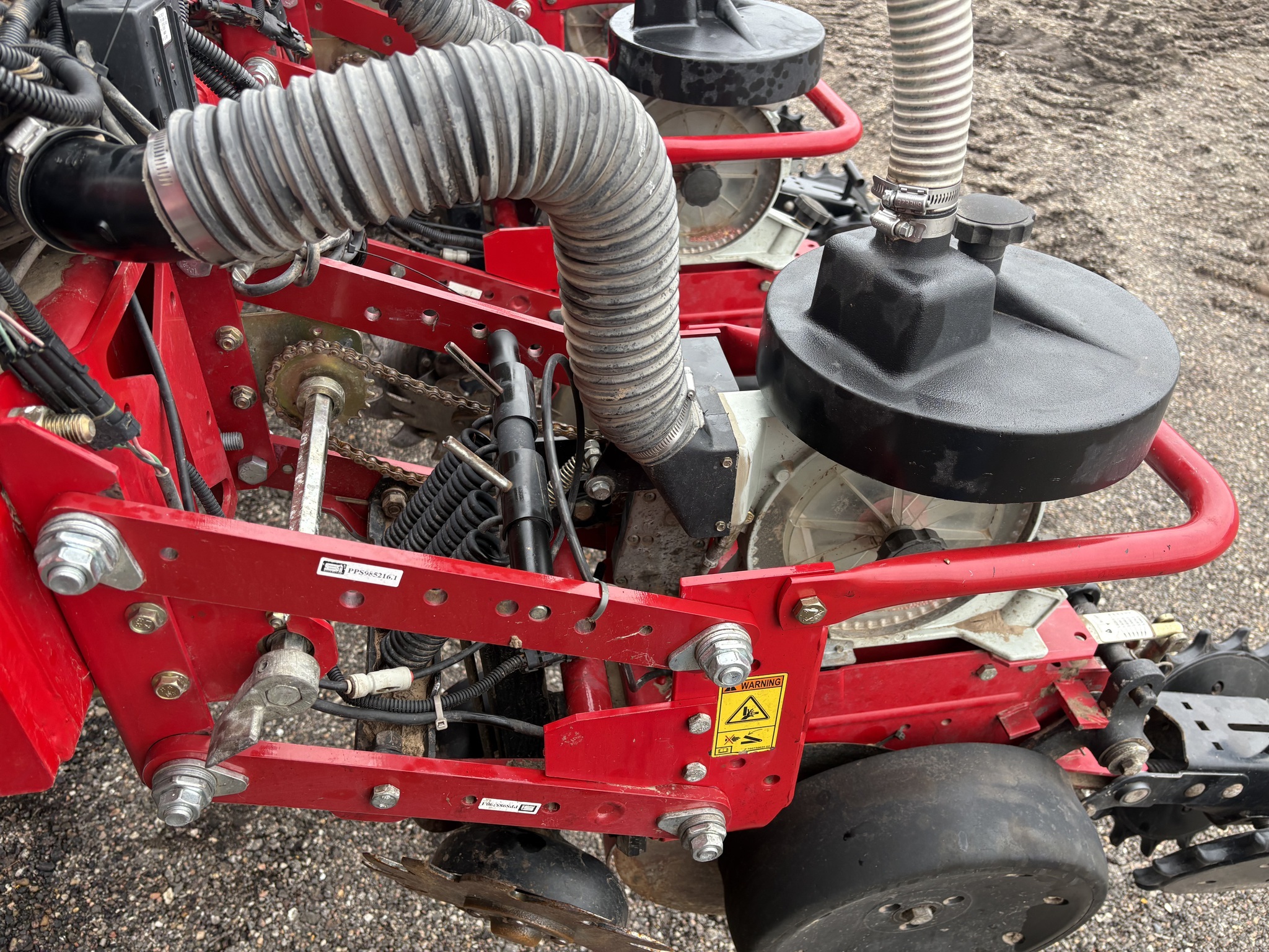 2012 White 8816 Planter