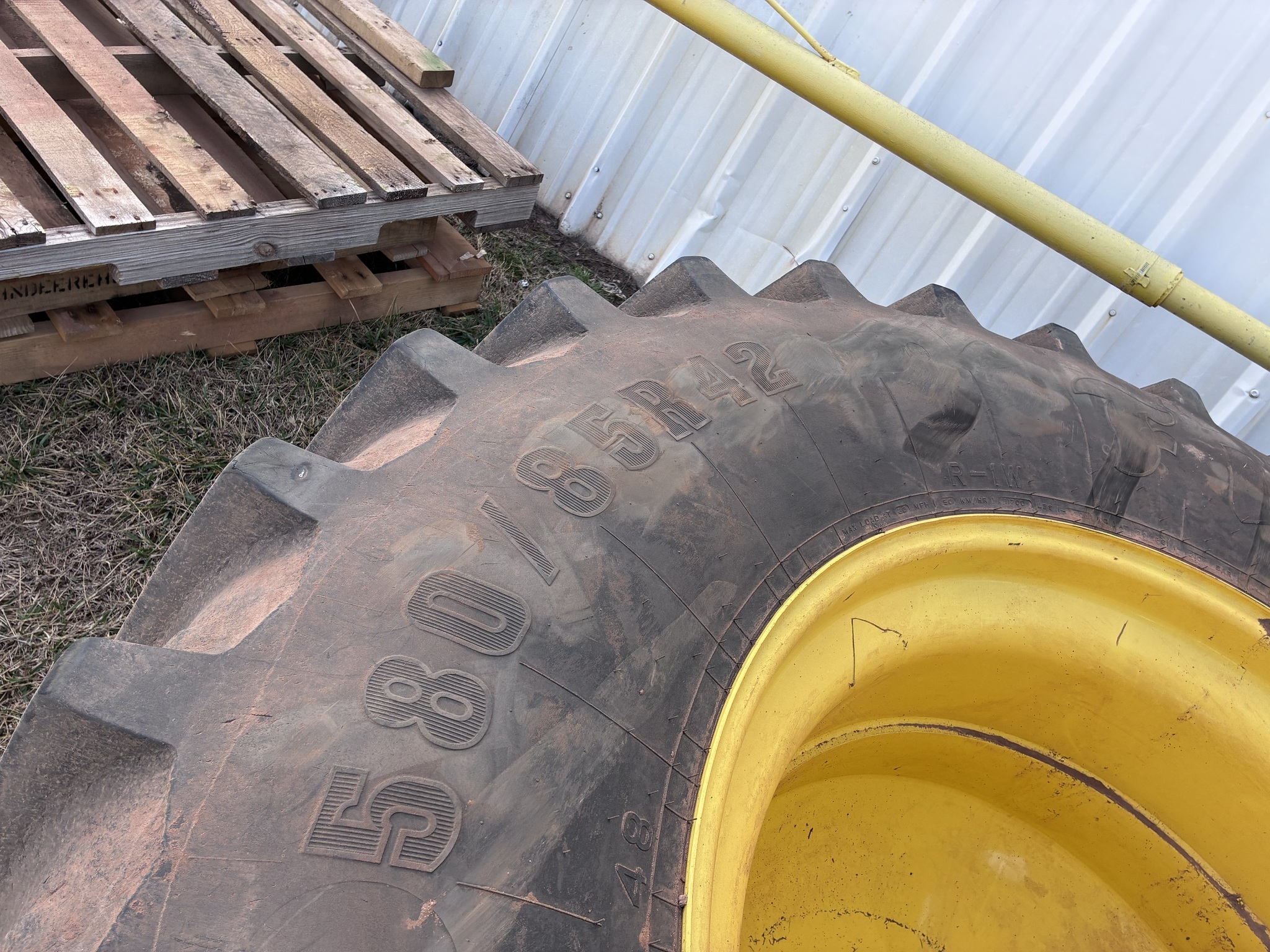  Firestone Firestone Wheels / Tires / Track