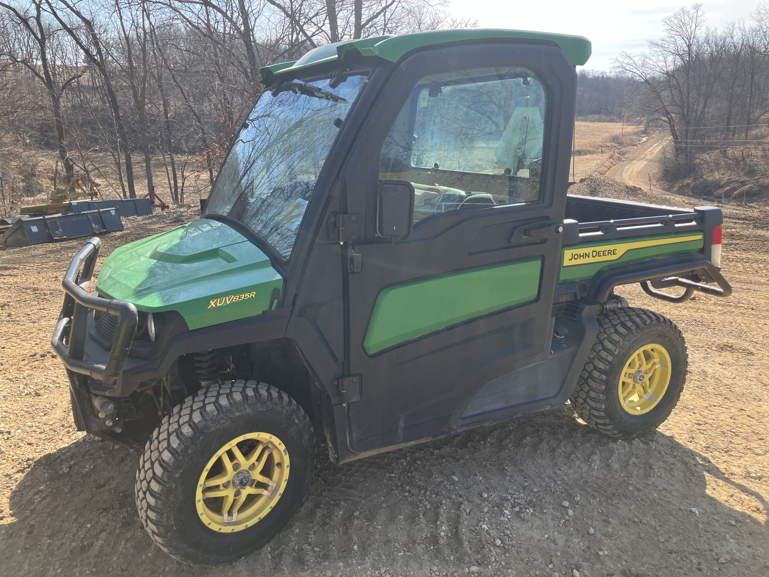 2022 John Deere XUV835R ATVs and Utility Vehicle
