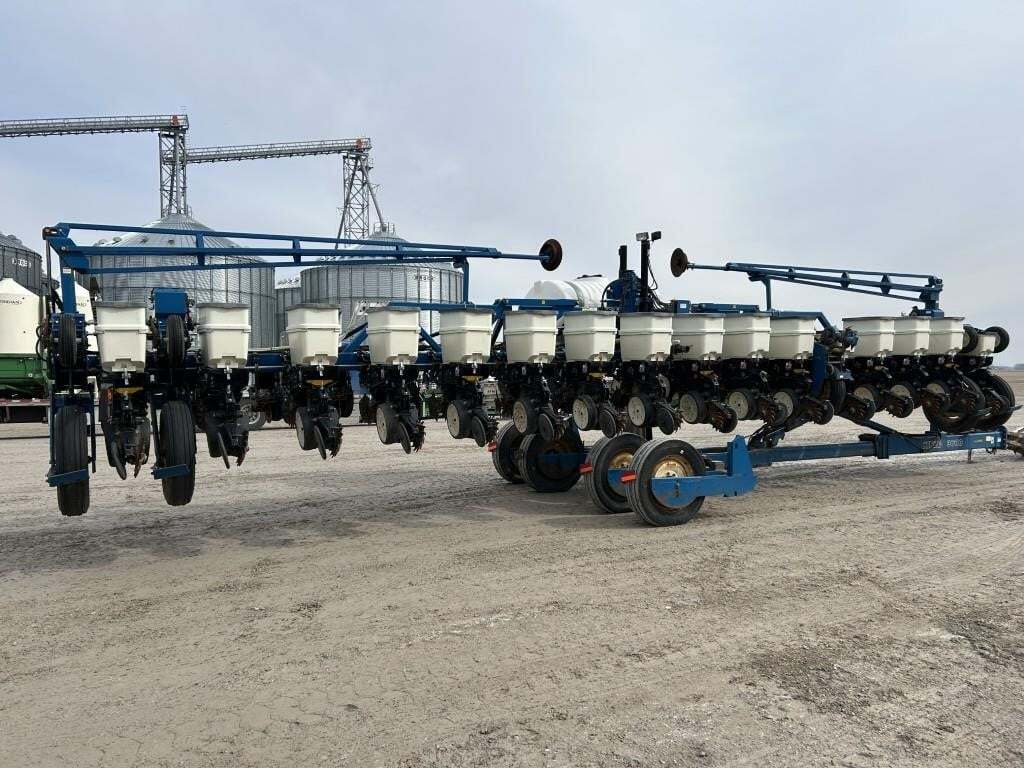 2009 Kinze 3600 Planter