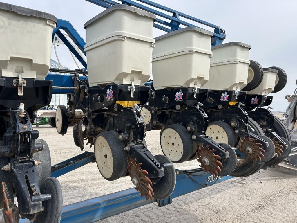 2009 Kinze 3600 Planter