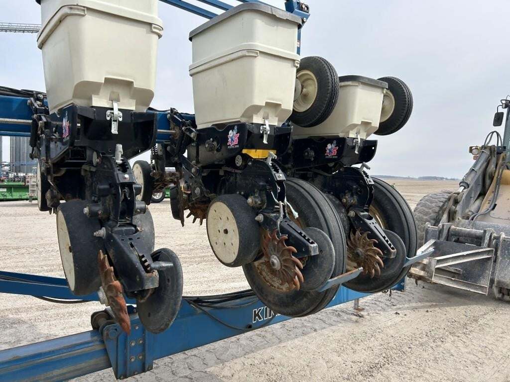 2009 Kinze 3600 Planter