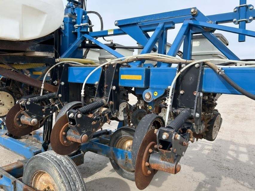 2009 Kinze 3600 Planter