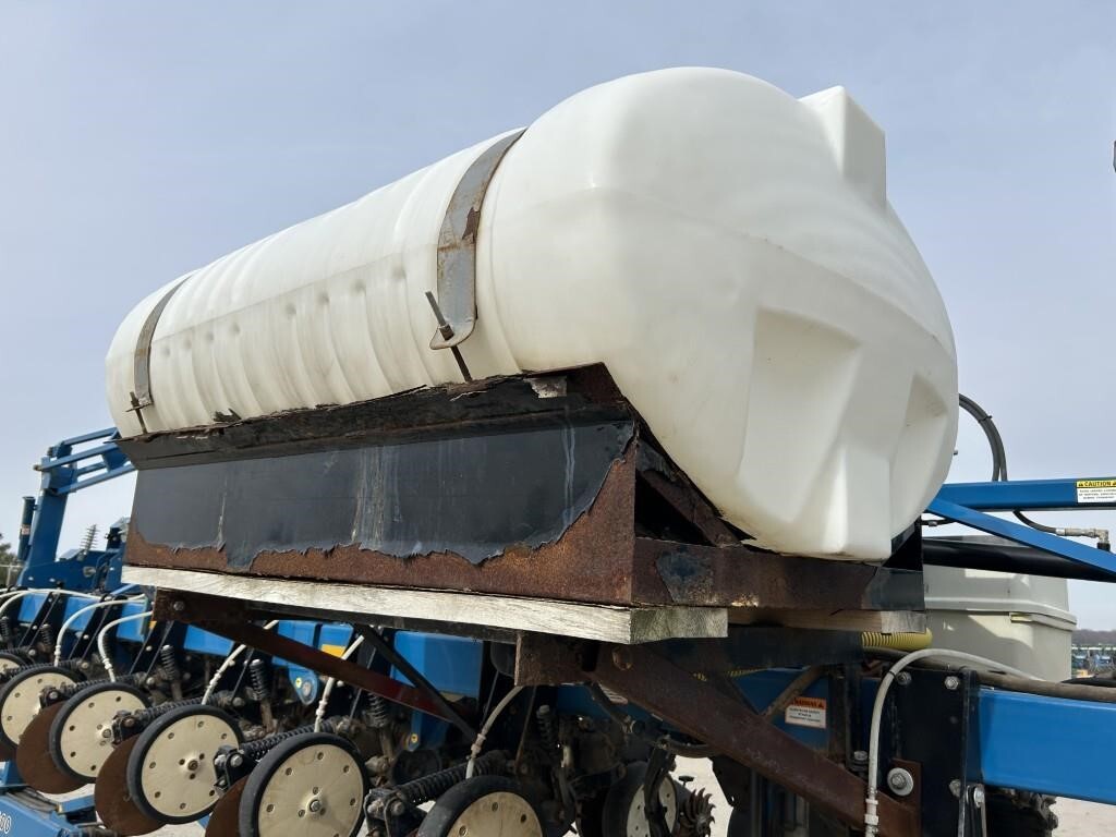 2009 Kinze 3600 Planter