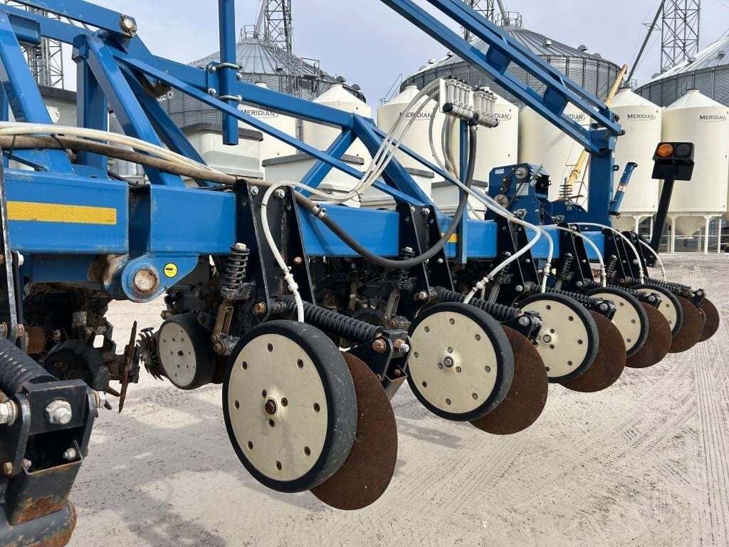 2009 Kinze 3600 Planter