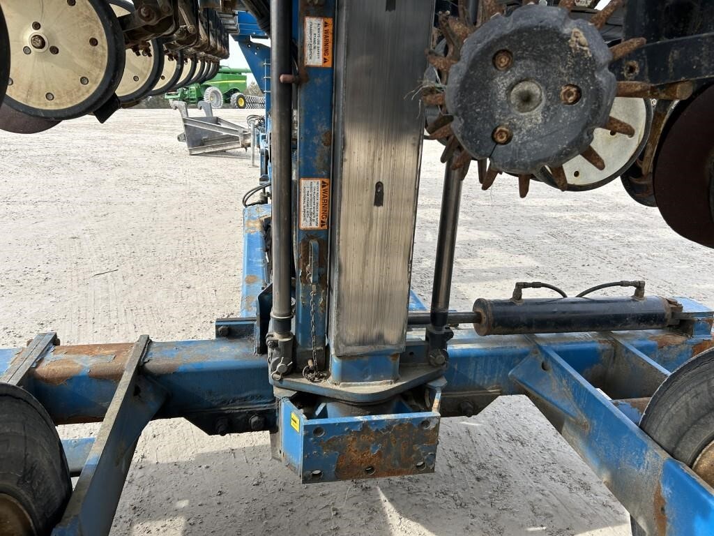 2009 Kinze 3600 Planter