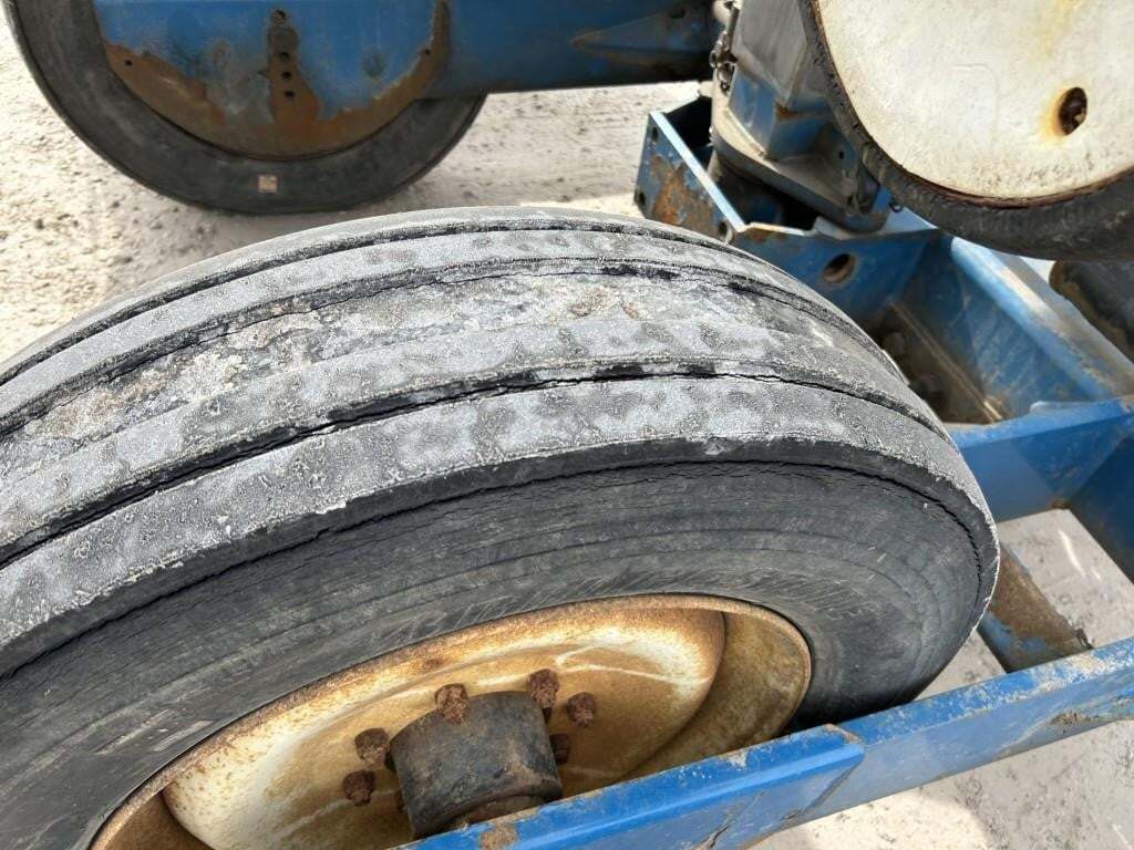 2009 Kinze 3600 Planter