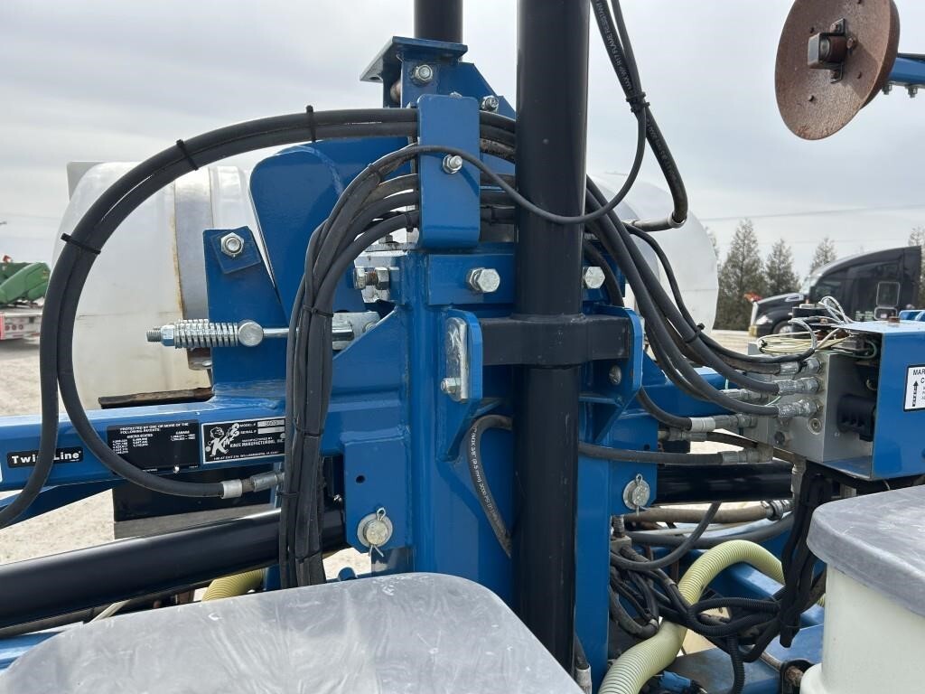 2009 Kinze 3600 Planter