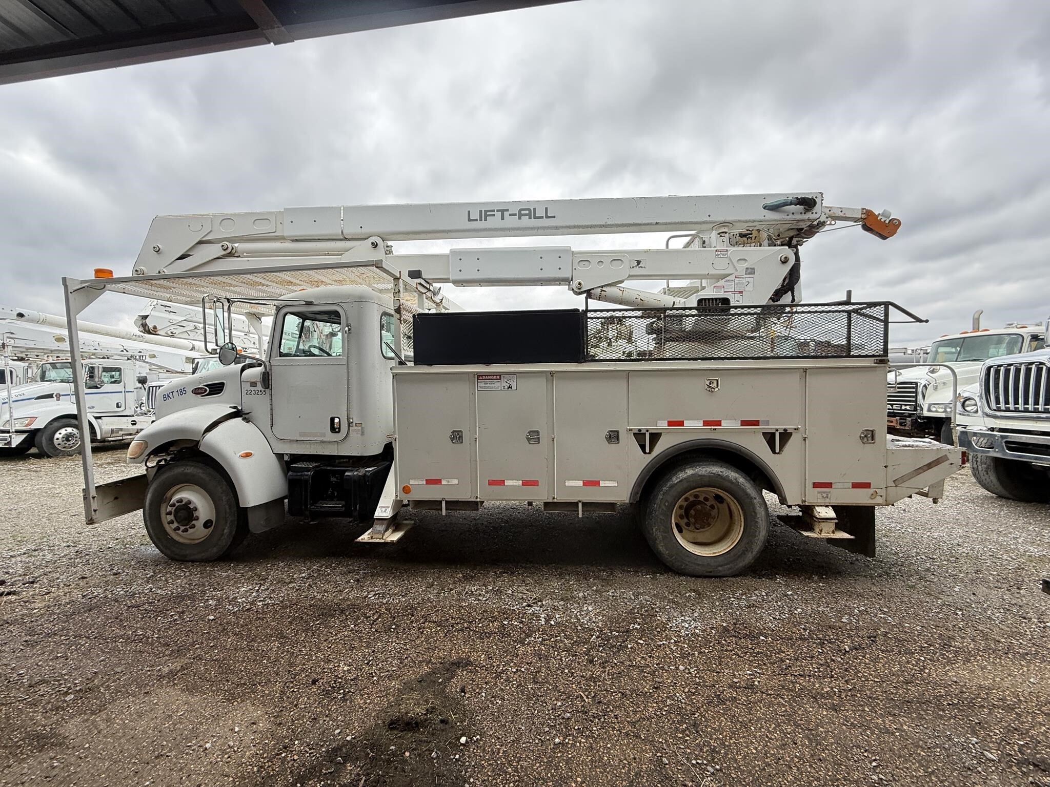2007 LIFT-ALL LOM10-55-2MS Crane