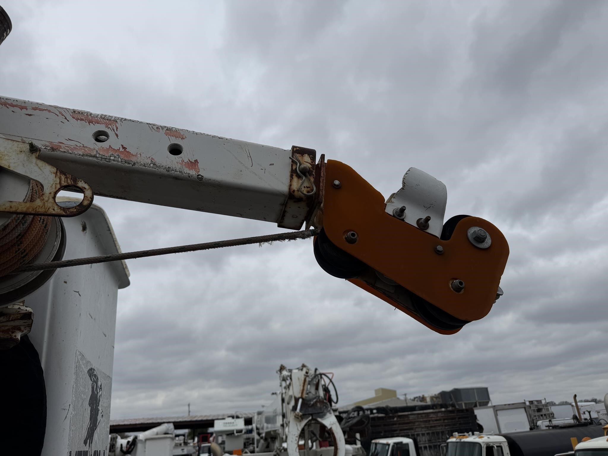 2007 LIFT-ALL LOM10-55-2MS Crane