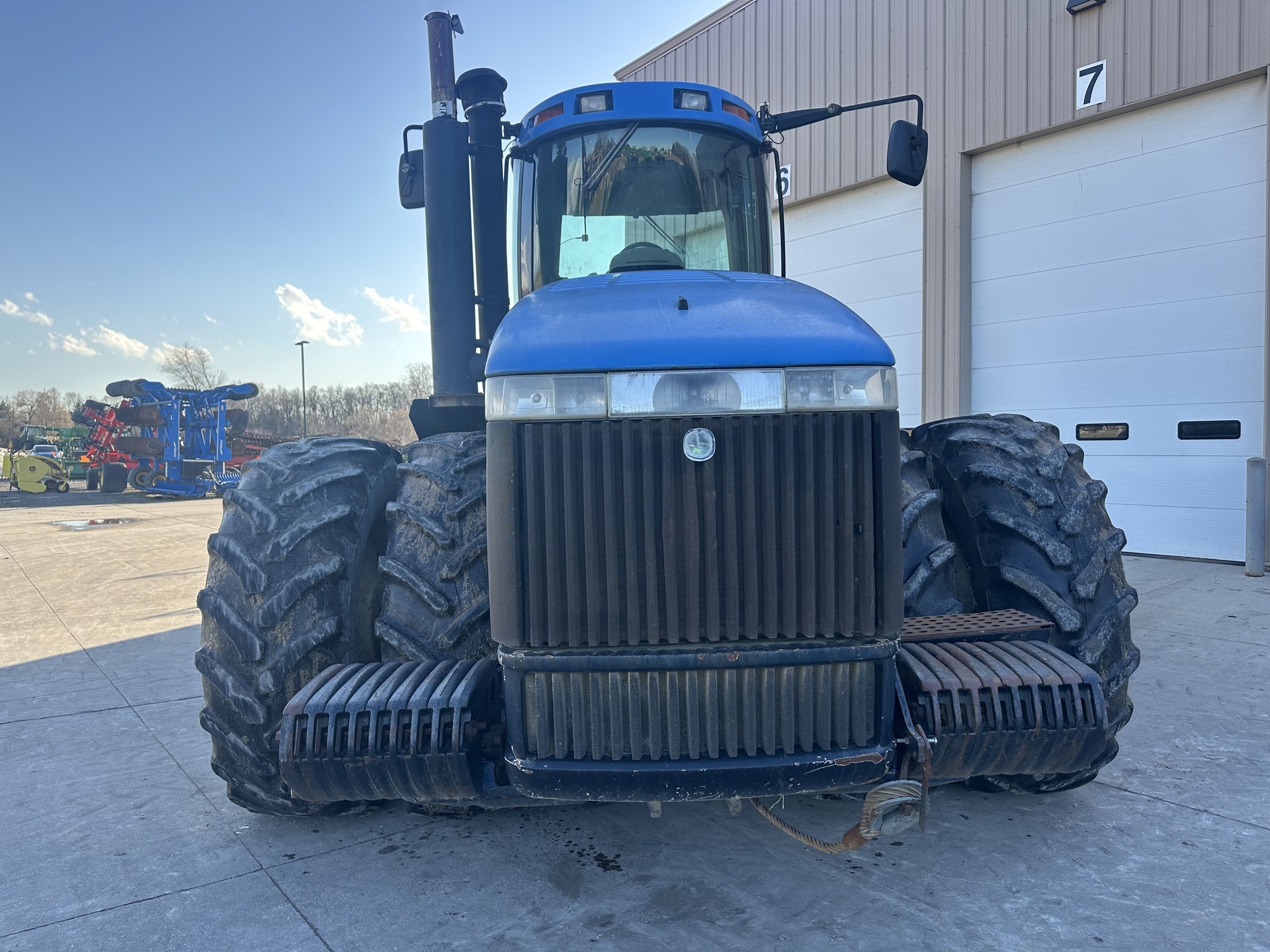 2005 New Holland TJ375 Tractor
