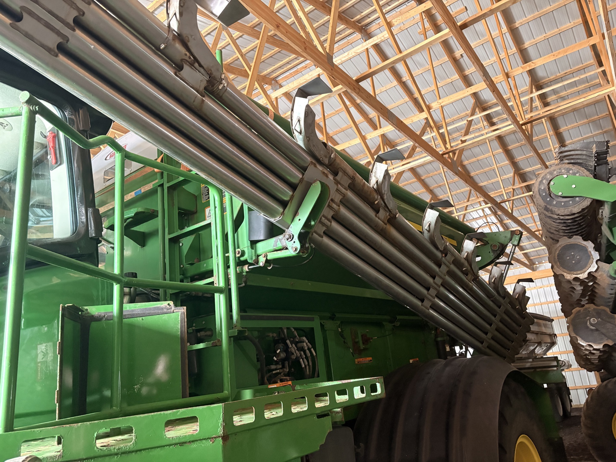2018 John Deere F4365 Self-Propelled Fertilizer Spreader