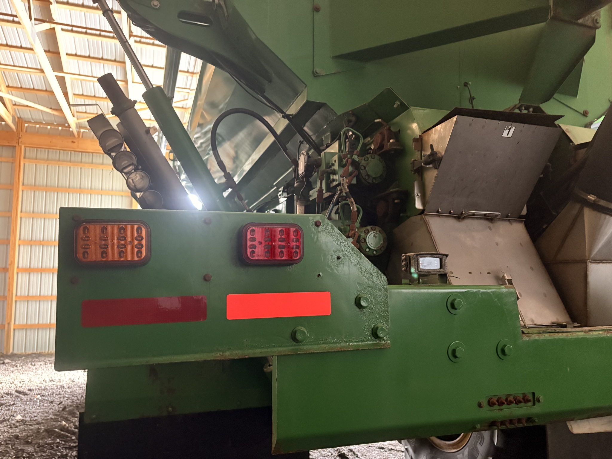 2018 John Deere F4365 Self-Propelled Fertilizer Spreader