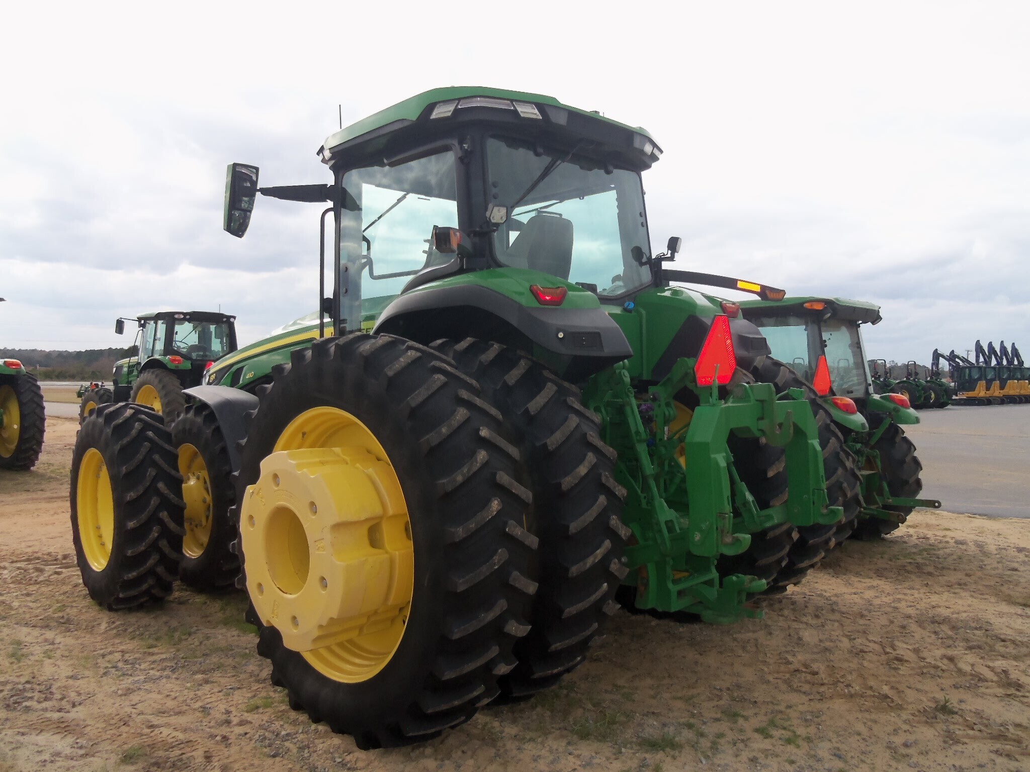 2023 John Deere 8R 410 Tractor